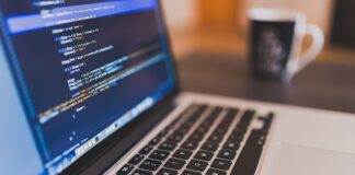 Sztuka testowania A/B: jak poprawić wskaźniki konwersji.